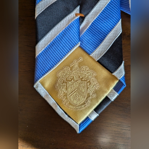 Donald J Trump Signature Collection Silk Striped Tie - Picture 2 of 4